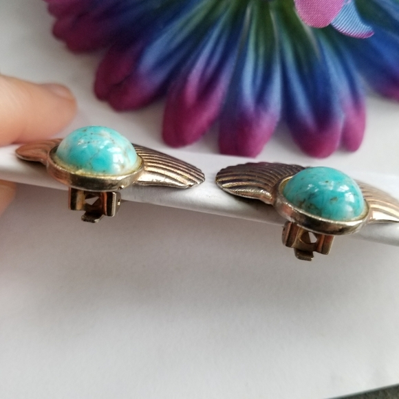 Relisted - Vintage Dauplaise fan shaped earrings blue cab - Picture 8 of 14